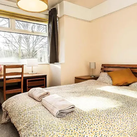 Bright & Stylish 3br - Close To Uwe & Free Parking * בריסטול
